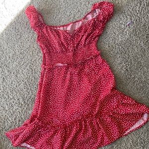 Red scrunch puffed sleeve dress